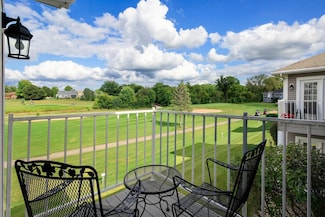 208 Potter Rd Unit 202, Elkhorn, WI 53121