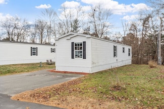 55 Norwich Place, Londonderry, NH 03053