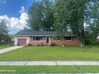 712 Kathryn Ave, Jacksonville, NC 28540