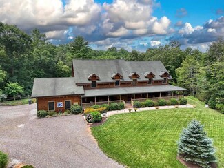 258 White Pine Dr, Hayesville, NC 28904
