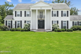 1951 E 3rd St, Forest, MS 39074