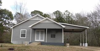 1004 White Oak St, Summit, MS 39666