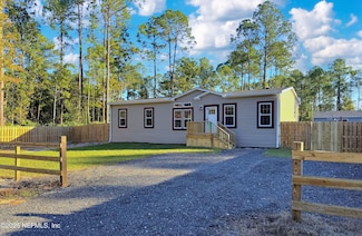 127 Domingo Rd, Satsuma, FL 32189