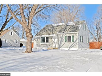 535 Ballantyne Ln NE, Minneapolis, MN 55432