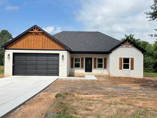 23 Mountain Grove Rd, Greenbrier, AR 72058