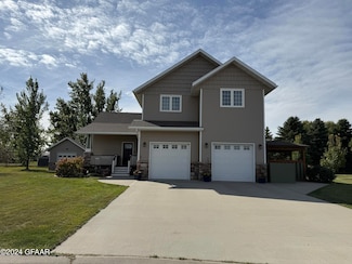 511 McDonald Dr, Hillsboro, ND 58045