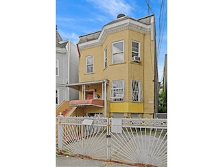 798 Elsmere Place, Bronx, NY 10460