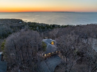 8283 Islandview Rd, Fish Creek, WI 54212