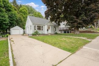 1507 7th Ave NW, Rochester, MN 55901