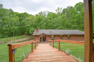 761 Beeson Rd, Eden, NC 27288