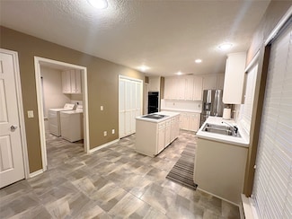 12219 Ashling Dr, Stafford, TX 77477