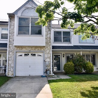 42 Shady Brooke Ln, Swedesboro, NJ 08085