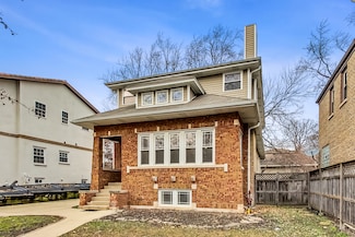 1716 W Beverly Glen Pkwy, Chicago, IL 60643