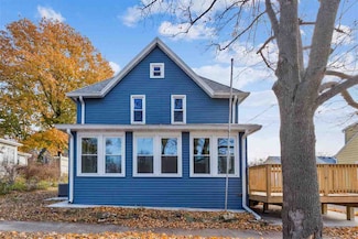 818 Steely St, Waterloo, IA 50703