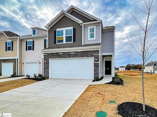214 Toal Ct, Berea, SC 29611