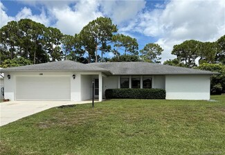 188 SE Crosspoint Dr, Port Saint Lucie, FL 34983
