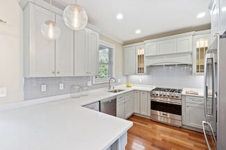 267 Bolton St, Boston, MA 02127