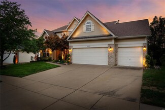 2021 Avalon Ridge Cir, Fenton, MO 63026