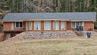 731 Lakeview Dr, Henderson, NC 27536