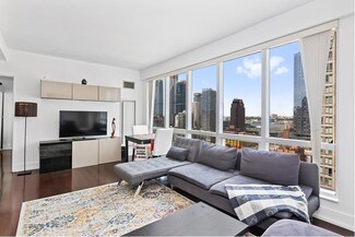 350 W 42nd St Unit 23M, New York, NY 10036