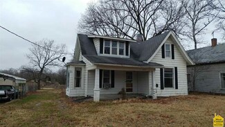 209 N 7th St, Deep Water, MO 64740