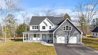 26 County Crossing, Brunswick, ME 04011