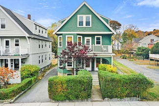 17 Seymour St Unit 3, Roslindale, MA 02131