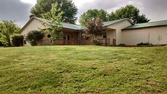 9946 Highwater Rd, Cannelton, IN 47520