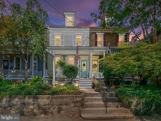 3 Dean St, Annapolis, MD 21401