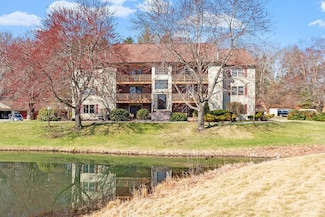 235 Apache Way, Tewksbury, MA 01876