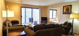 20 Windsor Ln Unit 209A, New Brighton, MN 55112