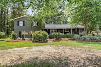 315 Wilson Welch Rd, Mendenhall, MS 39114