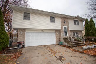 6670 Hawthorne Ave, Portage, IN 46368