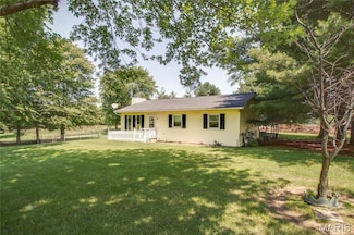 25078 White Rose Ln, Jerseyville, IL 62052