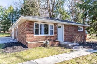 6431 Manchester Rd, Clinton, OH 44216