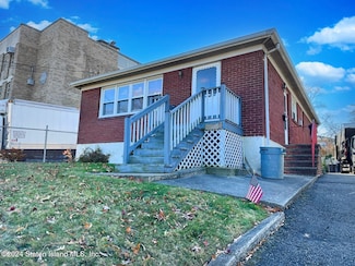 1044 Willowbrook Rd, Staten Island, NY 10314