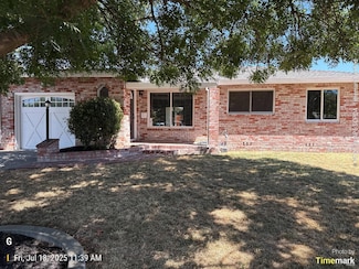 660 W F St, Dixon, CA 95620