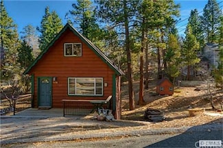765 Santa Barbara Ave, Sugar Loaf, CA 92386