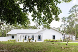 5588 Wendy Ln, Naples, FL 34112