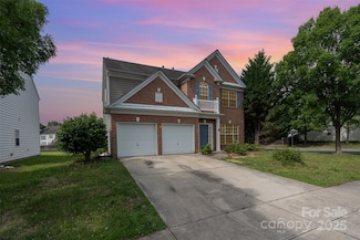 2013 Arbor Crest Ct, Charlotte, NC 28262
