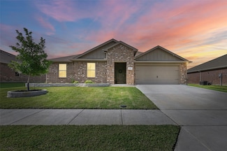 312 Duke Ct, Fate, TX 75189