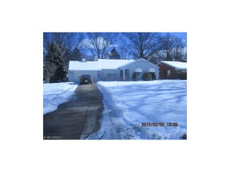 2021 Sagamore Dr, Euclid, OH 44117