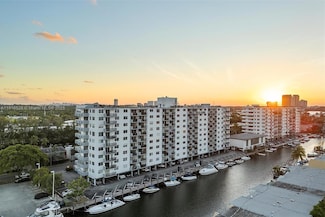 3703 NE 166th St Unit 808, North Miami Beach, FL 33160