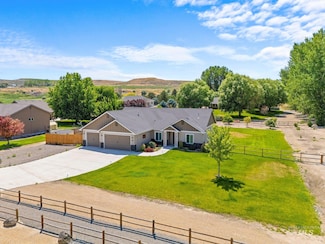 7253 Riverview Dr, Marsing, ID 83639