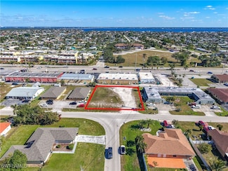 2921 SE 15th Place, Cape Coral, FL 33904