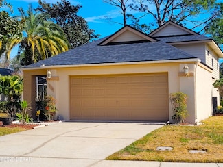 316 Glenbriar Cir, Daytona Beach, FL 32114