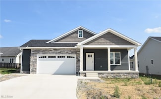 1486 Lake Front Blvd, North Lima, OH 44452
