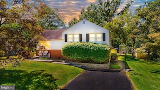 980 Jacks Ln, Lansdale, PA 19446