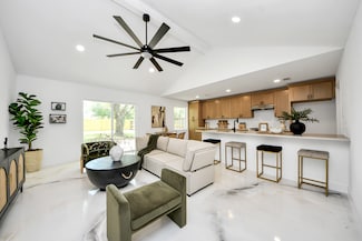 9726 Grenadier Dr, Houston, TX 77089