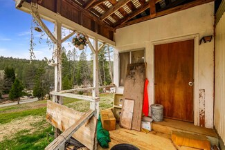17081 Del Vale Way, Brownsville, CA 95919